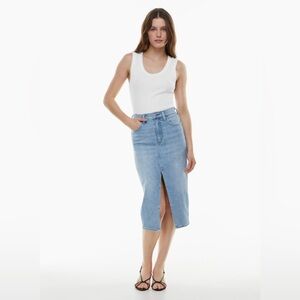 Aritzia (Denim Forum) The '90s Halle Stretch Denim Skirt in Size 29 (Size 8)